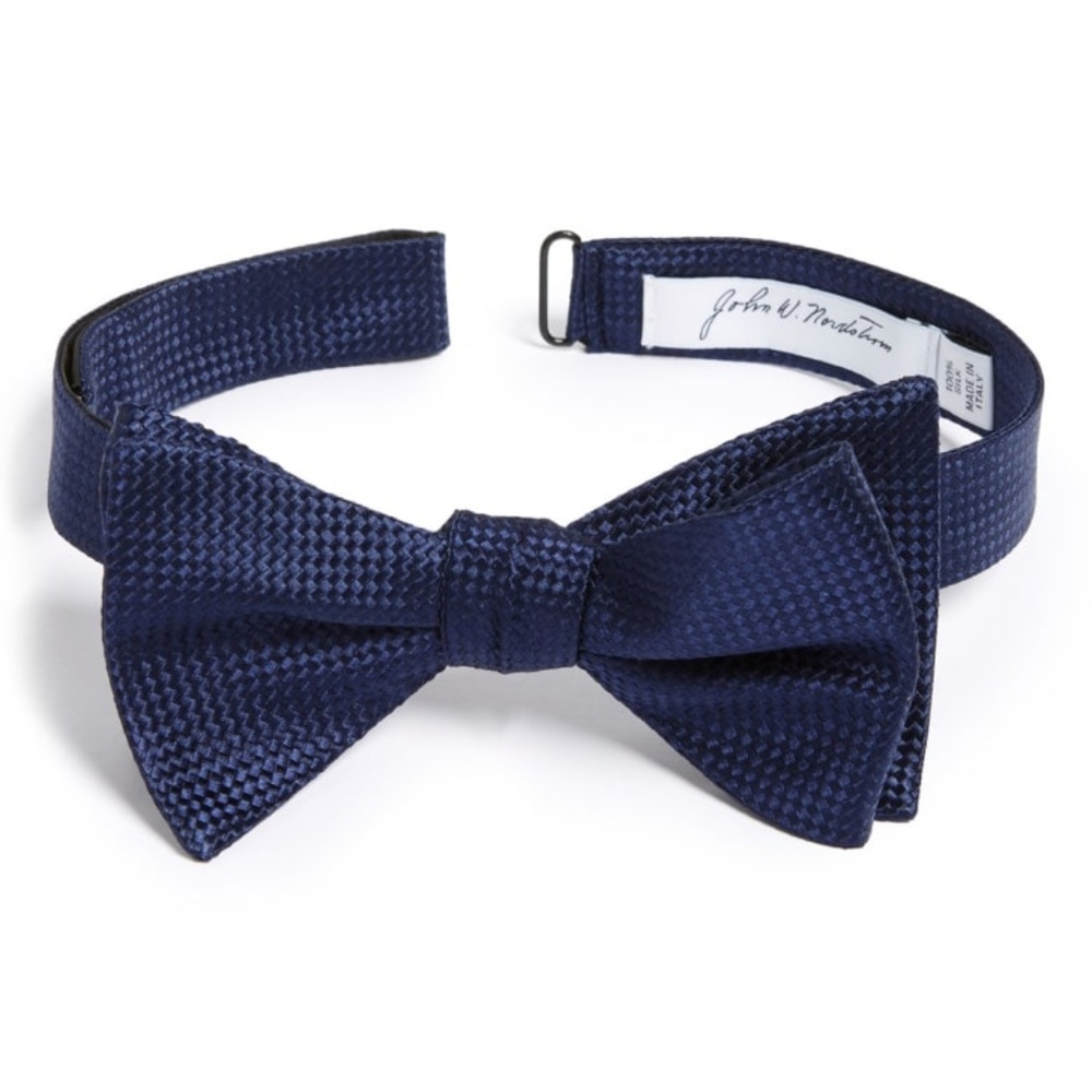 JOHN W. NORDSTROM 'Burgos' Silk Bow Tie in Navy